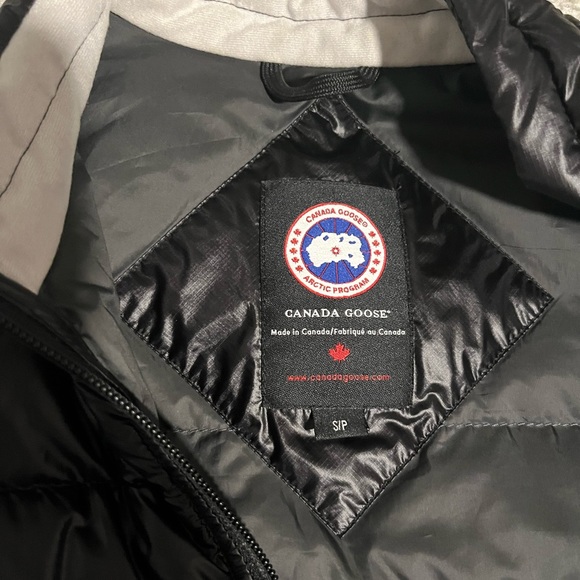 Canada goose, small, black - Picture 3 of 3